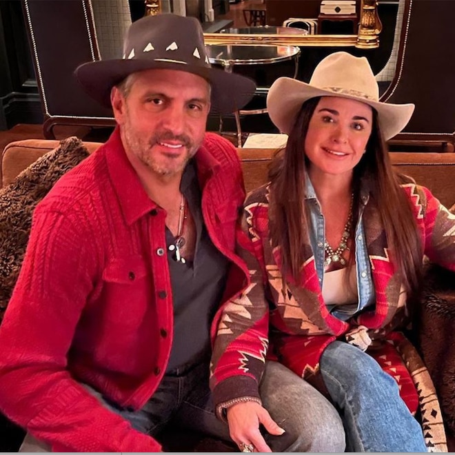 Kyle Richards Claps Back at Criticism Over Mauricio Umansky Photo Kyle Richards Claps Back at Criticism Over Mauricio Umansky Photo